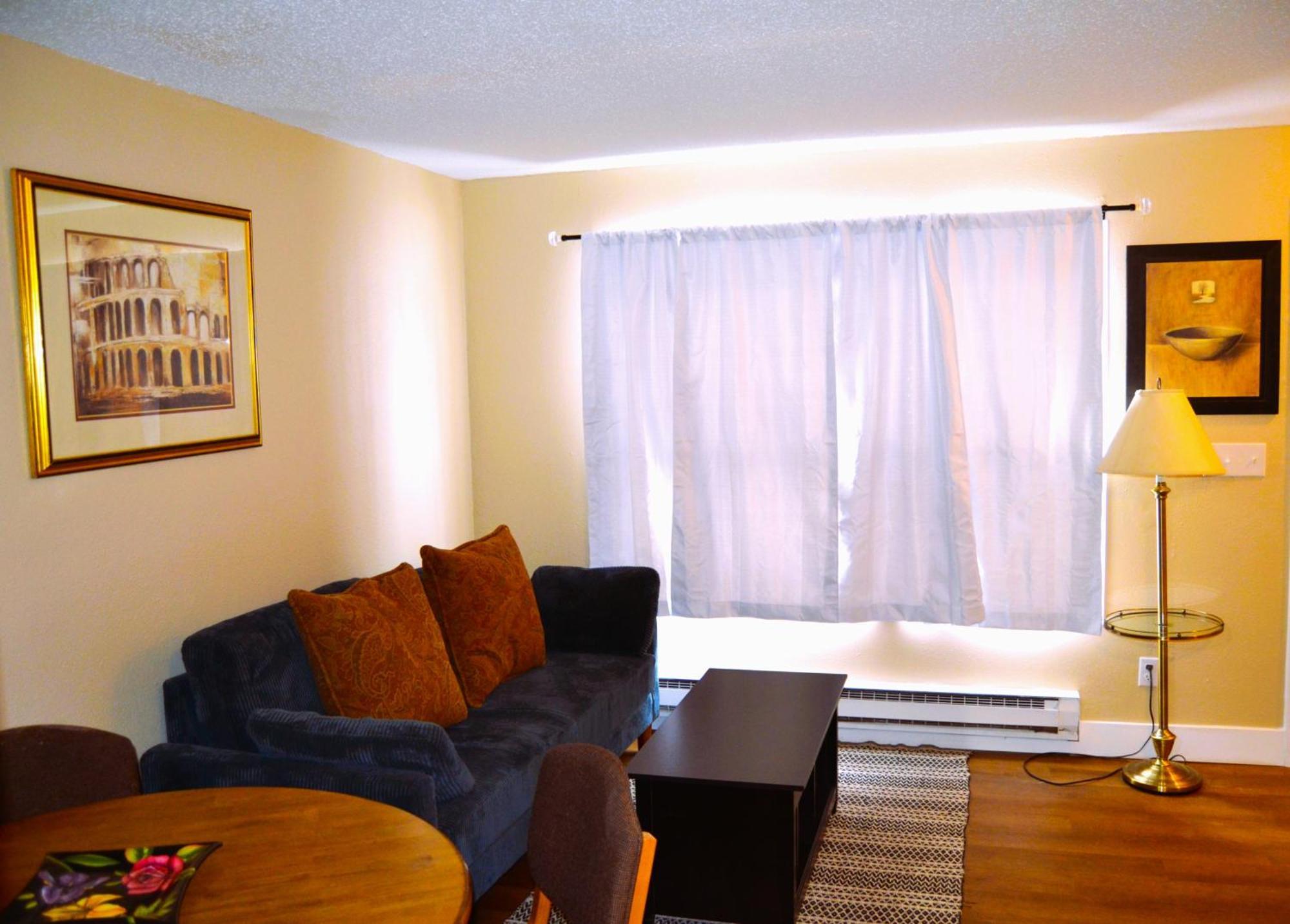 Apartamento Urban Oasis Grand Forks Exterior foto